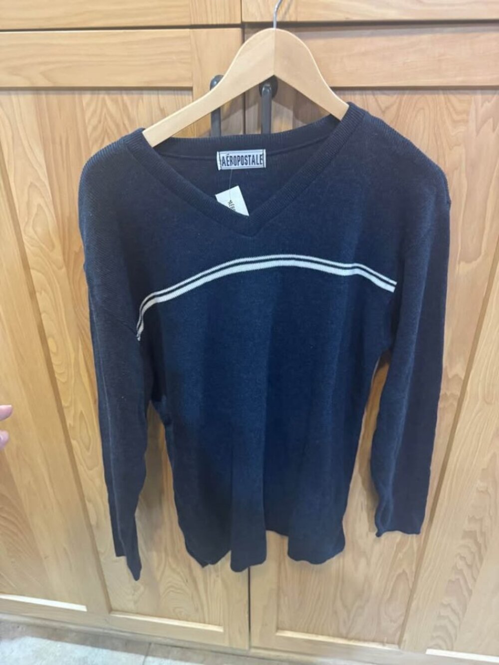 Aeropostale Navy Blue V-Neck Sweater Size Large